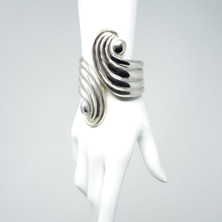 Deco Wave Cuff, Taxco Designer: Unknown Material: 925 sterling silver Period: 1940s Available at Fonfrege.com