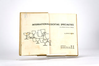 Cocktails and Snacks, Robert and Anne London. Gramercy Publishing Co., 1965. Cocktail book. Mixology. Bartender book. Available at fonfrege.com