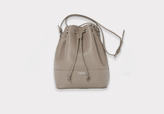 Fonfrege Eugénie bucket bag in Taupe Sahara. Made in Italy. Available at Fonfrege.com